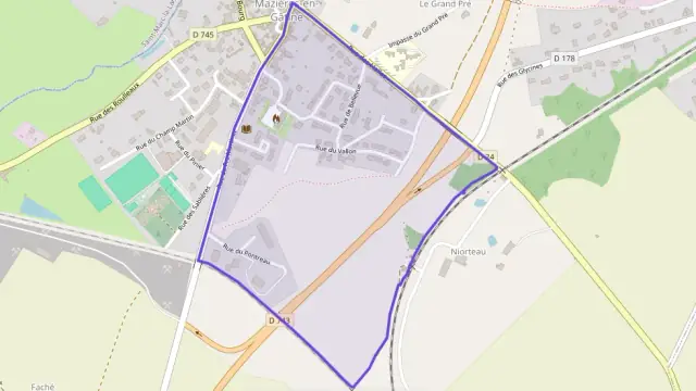 Maison 95 m² quatre pièces à vendre à Mazières-en-Gâtine