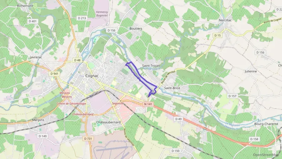 Maison 174 m² quatre pièces à vendre à Châteaubernard