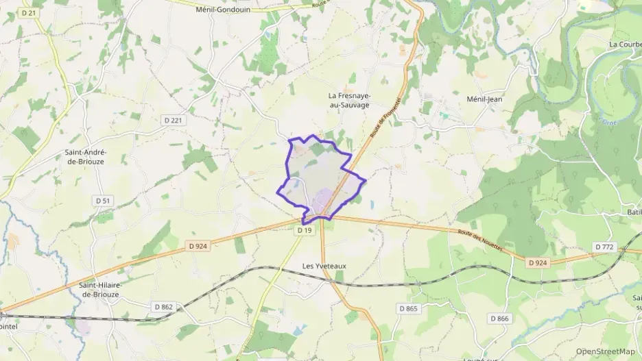 Maison 60 m² trois pièces à vendre à Putanges-le-Lac Maison 60 m² trois pièces à vendre à Putanges-le-Lac