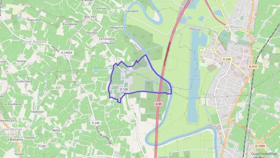 Maison 110 m² trois pièces à vendre à Fronsac Maison 110 m² trois pièces à vendre à Fronsac