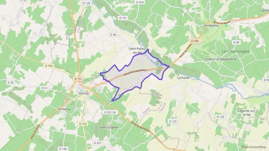 Maison 180 m² quatre pièces à vendre à Saint-Palais-du-Né Maison 180 m² quatre pièces à vendre à Saint-Palais-du-Né