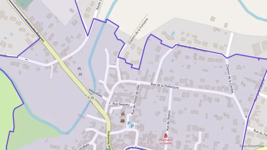 Maison 141 m² sept pièces à vendre à Saint-Varent