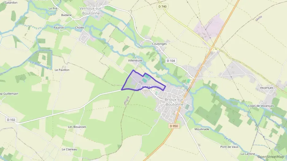 Maison 83 m² trois pièces à vendre à Brioux-sur-Boutonne Maison 83 m² trois pièces à vendre à Brioux-sur-Boutonne