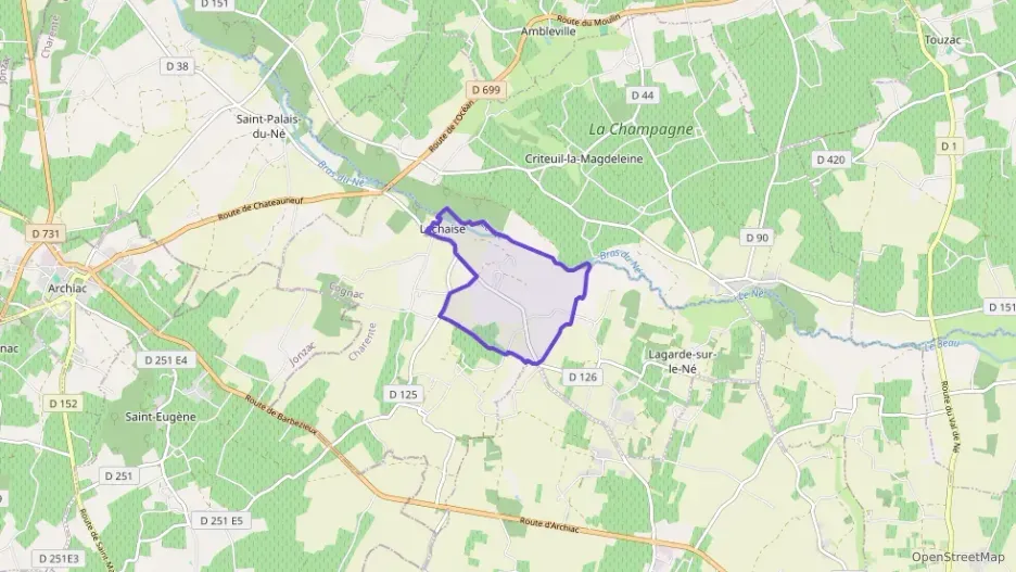 Maison 152 m² cinq pièces à vendre à Lachaise Maison 152 m² cinq pièces à vendre à Lachaise