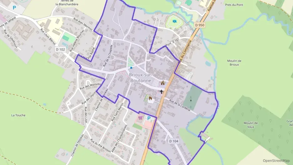 Maison 80 m² trois pièces à vendre à Brioux-sur-Boutonne Maison 80 m² trois pièces à vendre à Brioux-sur-Boutonne