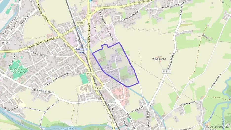 Maison 85 m² cinq pièces à vendre à Coarraze Maison 85 m² cinq pièces à vendre à Coarraze