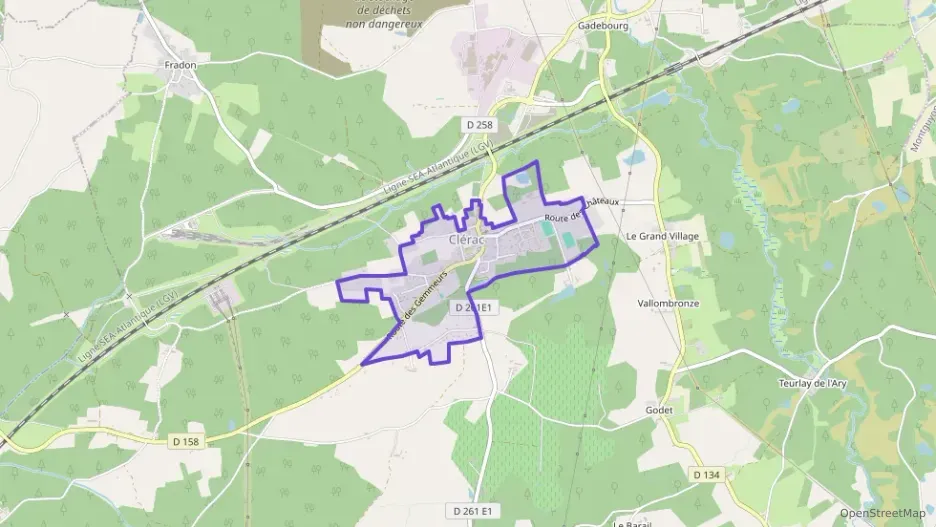 Maison 82 m² trois pièces à vendre à Clérac Maison 82 m² trois pièces à vendre à Clérac