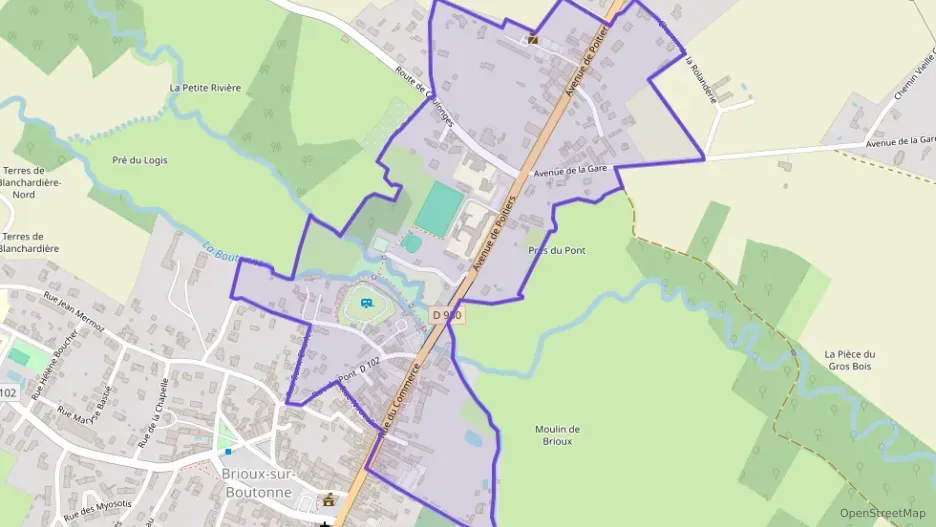 Maison 180 m² trois pièces à vendre à Brioux-sur-Boutonne