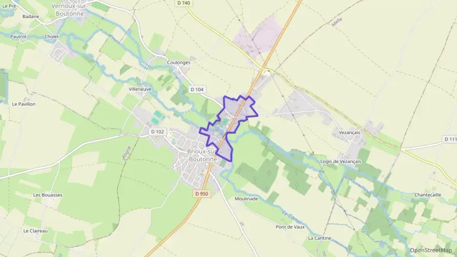 Maison 180 m² trois pièces à vendre à Brioux-sur-Boutonne