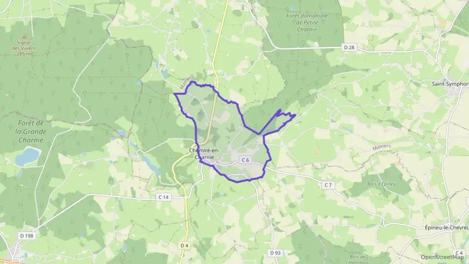 Maison 85 m² quatre pièces à vendre à Chemiré-en-Charnie Maison 85 m² quatre pièces à vendre à Chemiré-en-Charnie