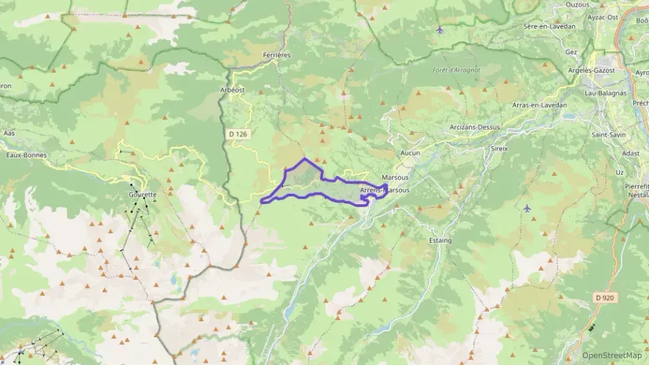 Maison 82 m² quatre pièces à vendre à Arrens-Marsous Maison 82 m² quatre pièces à vendre à Arrens-Marsous