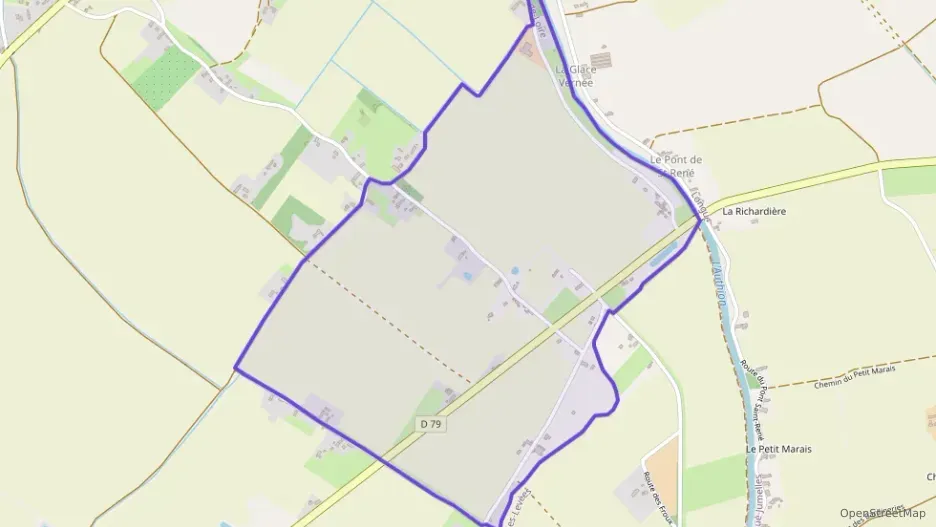 Maison 61 m² trois pièces à vendre à Gennes-Val-de-Loire Maison 61 m² trois pièces à vendre à Gennes-Val-de-Loire