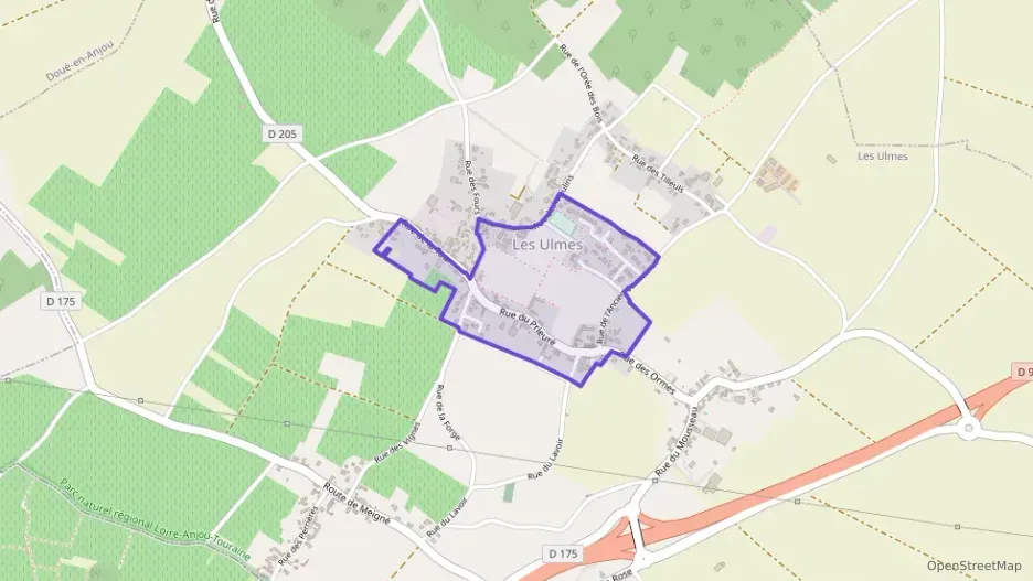 Maison 105 m² trois pièces à vendre à Les Ulmes Maison 105 m² trois pièces à vendre à Les Ulmes