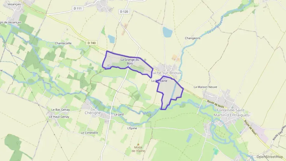 Maison 140 m² quatre pièces à vendre à Luché-sur-Brioux