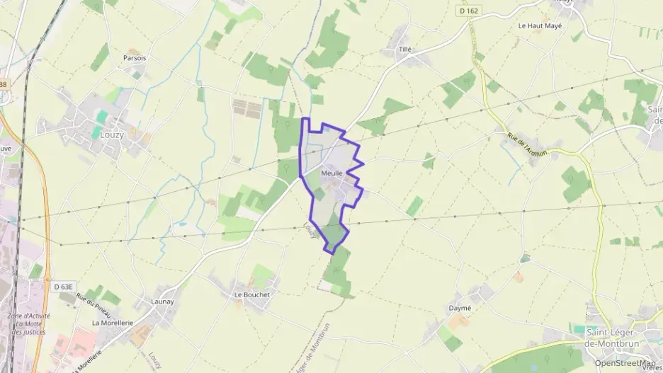 Maison 80 m² quatre pièces à vendre à Saint-Léger-de-Montbrun Maison 80 m² quatre pièces à vendre à Saint-Léger-de-Montbrun