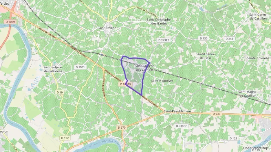 Maison 90 m² trois pièces à vendre à Saint-Laurent-des-Combes Maison 90 m² trois pièces à vendre à Saint-Laurent-des-Combes