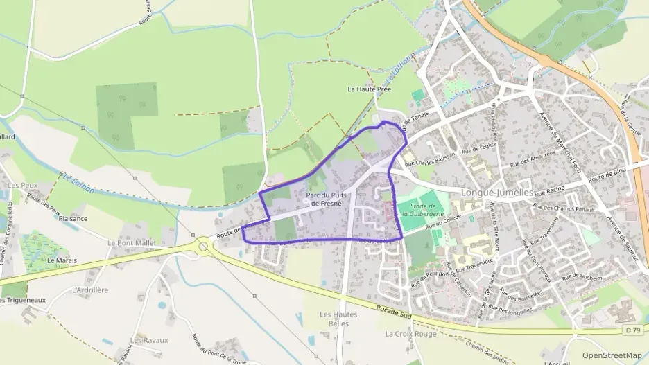 Maison 120 m² six pièces à vendre à Longué-Jumelles Maison 120 m² six pièces à vendre à Longué-Jumelles