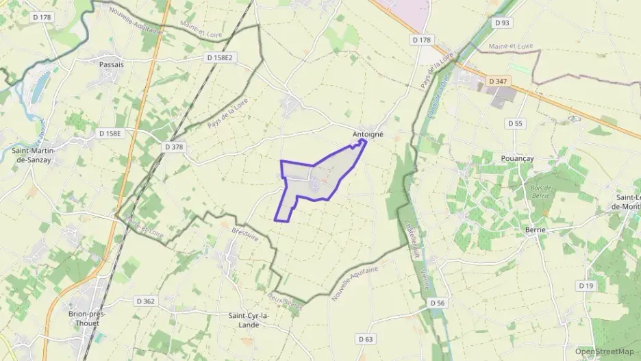 Maison 85 m² quatre pièces à vendre à Antoigné Maison 85 m² quatre pièces à vendre à Antoigné