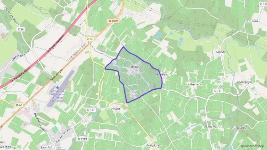 Maison 90 m² trois pièces à vendre à Lussac Maison 90 m² trois pièces à vendre à Lussac