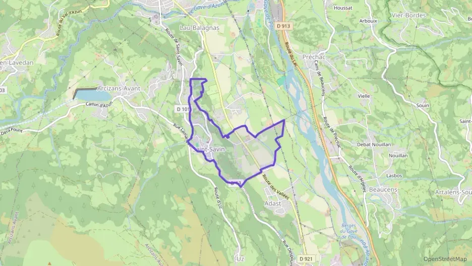 Maison 234 m² quatre pièces à vendre à Saint-Savin Maison 234 m² quatre pièces à vendre à Saint-Savin