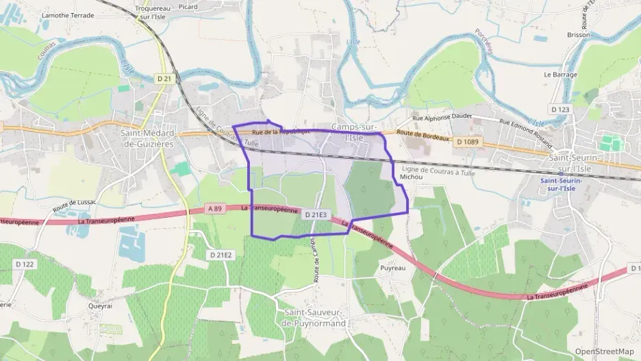 Maison 91 m² quatre pièces à vendre à Camps-sur-l`Isle