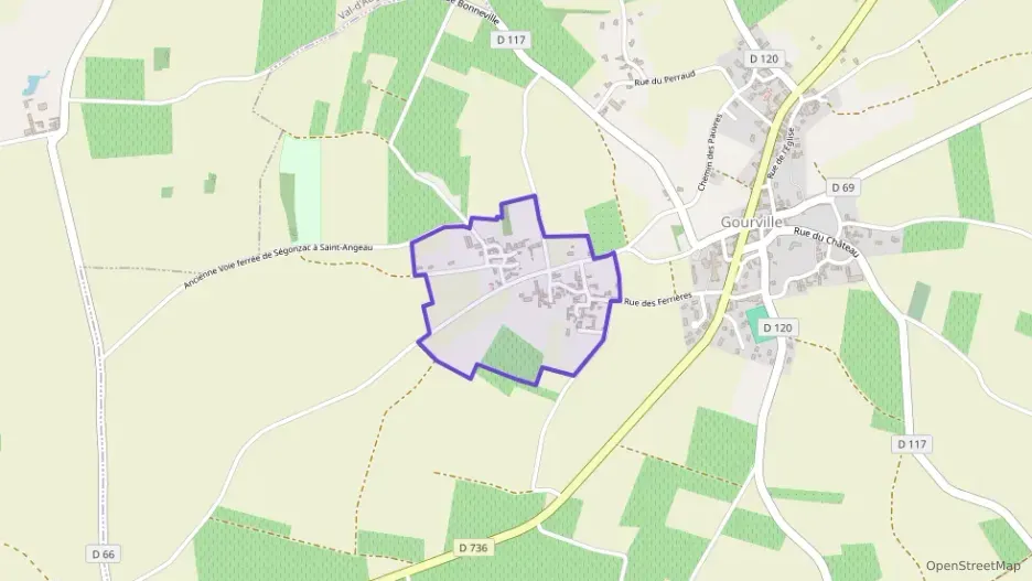 Maison 160 m² cinq pièces à vendre à Rouillac Maison 160 m² cinq pièces à vendre à Rouillac