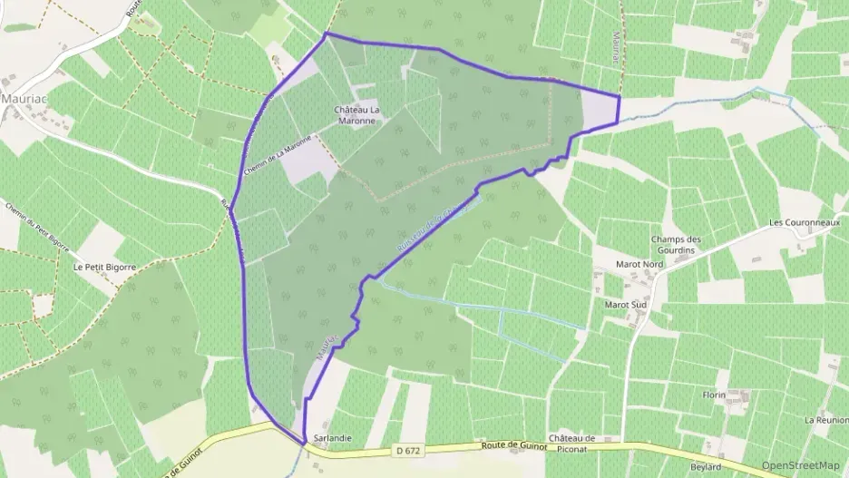 Maison 370 m² six pièces à vendre à Mauriac Maison 370 m² six pièces à vendre à Mauriac