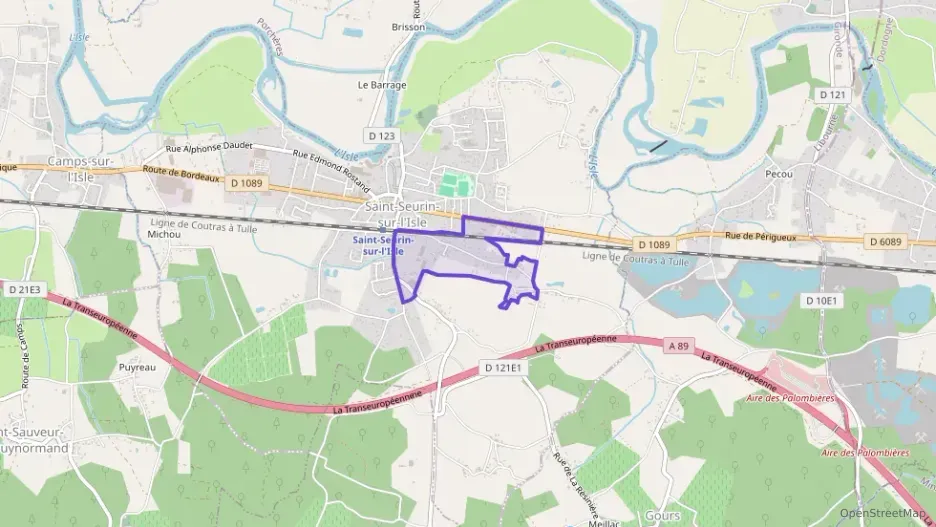 Maison 78 m² quatre pièces à vendre à Saint-Seurin-sur-l`Isle Maison 78 m² quatre pièces à vendre à Saint-Seurin-sur-l`Isle