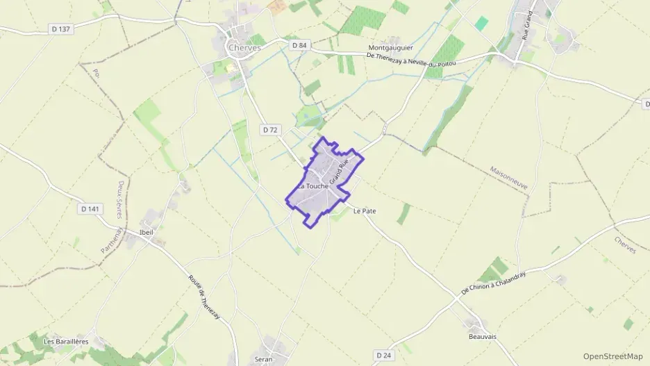 Maison 192 m² six pièces à vendre à Cherves Maison 192 m² six pièces à vendre à Cherves