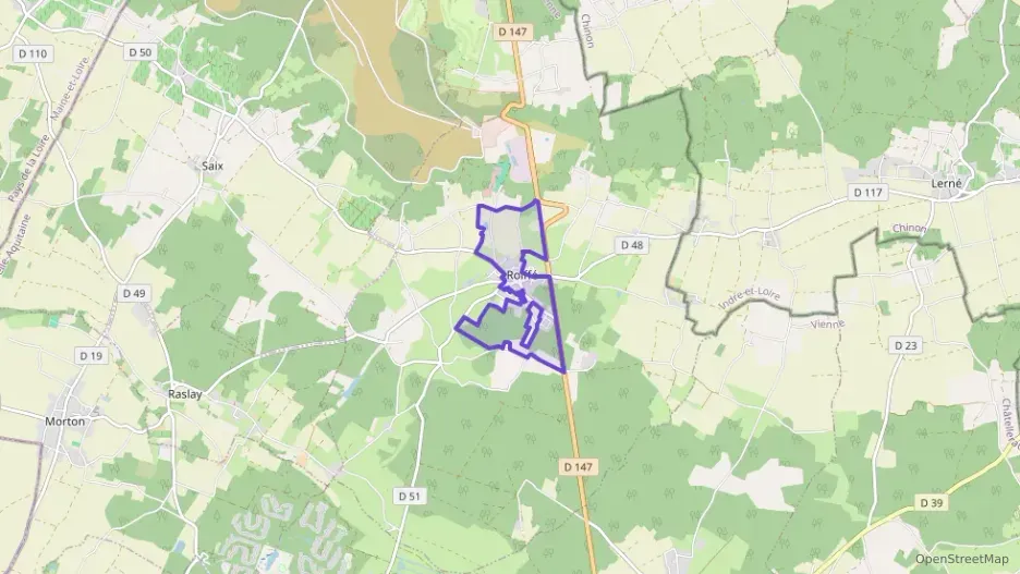 Maison 81 m² quatre pièces à vendre à Roiffé Maison 81 m² quatre pièces à vendre à Roiffé