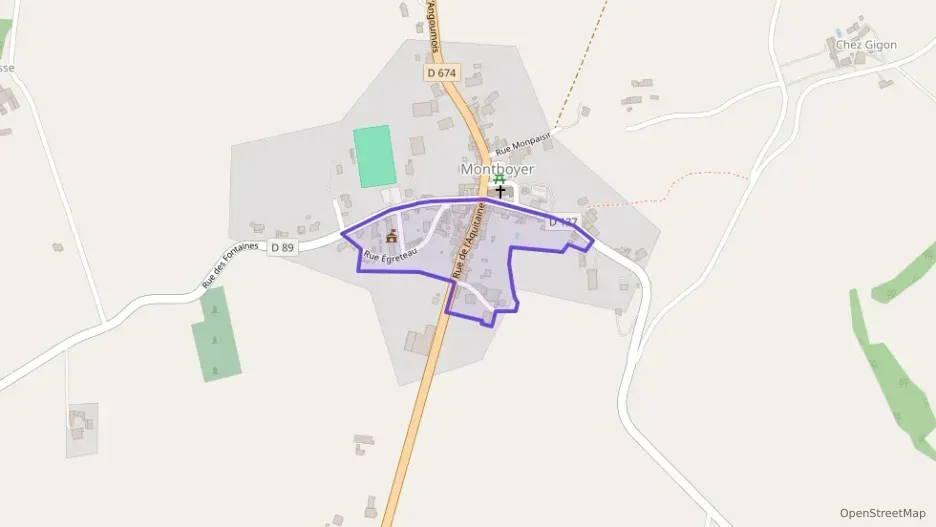 Maison 220 m² six pièces à vendre à Montboyer Maison 220 m² six pièces à vendre à Montboyer