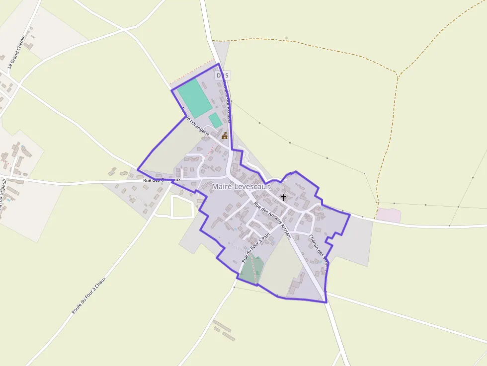 Maison 83 m² quatre pièces à vendre à Mairé-Levescault