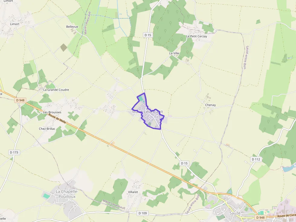 Maison 83 m² quatre pièces à vendre à Mairé-Levescault