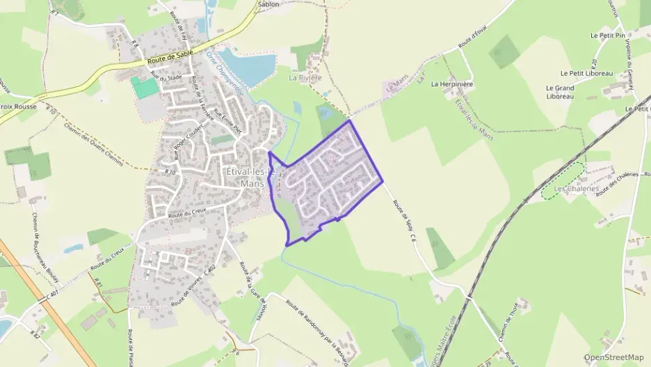 Maison 88 m² cinq pièces à vendre à Étival-lès-le-Mans Maison 88 m² cinq pièces à vendre à Étival-lès-le-Mans