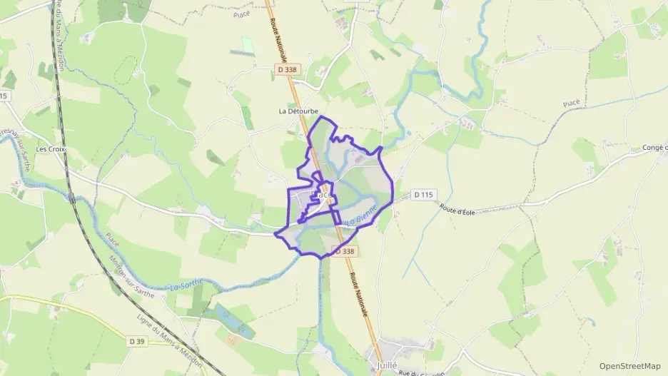 Maison 100 m² six pièces à vendre à Piacé