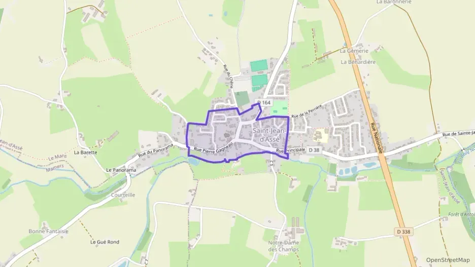 Maison 104 m² quatre pièces à vendre à Saint-Jean-d`Assé