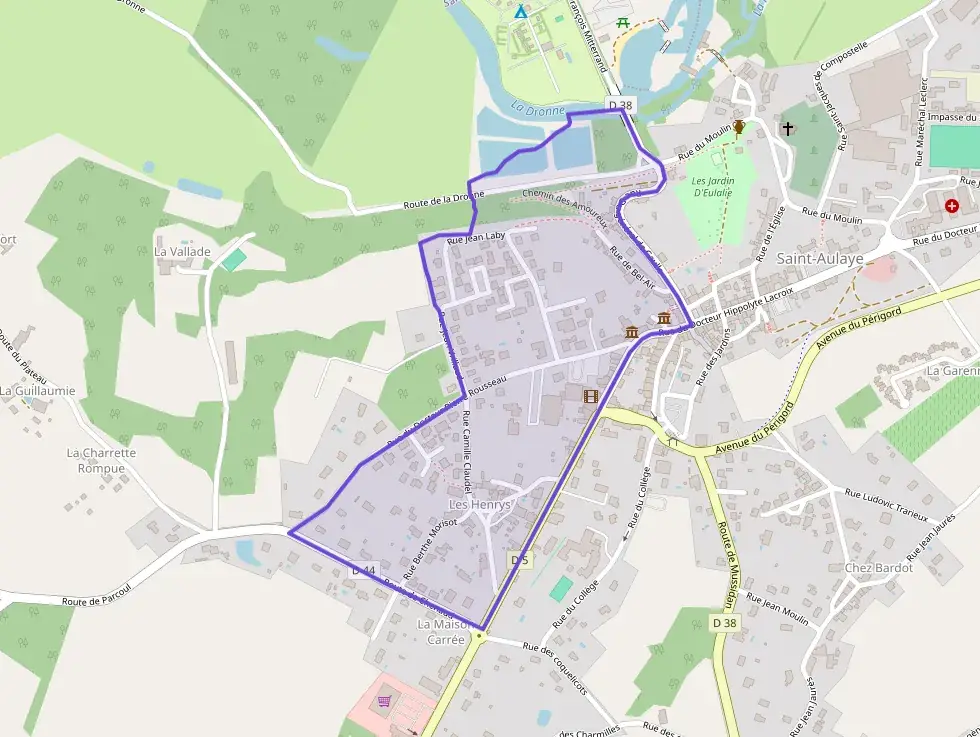 Maison 210 m² quatre pièces à vendre à Saint-Aulaye-Puymangou