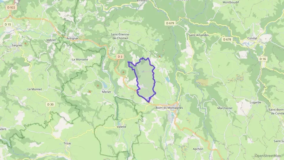 Maison 120 m² cinq pièces à vendre à Riom-ès-Montagnes Maison 120 m² cinq pièces à vendre à Riom-ès-Montagnes