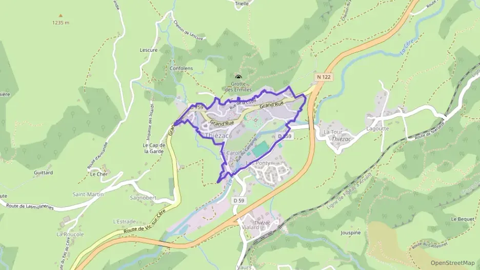 Maison 80 m² cinq pièces à vendre à Thiézac