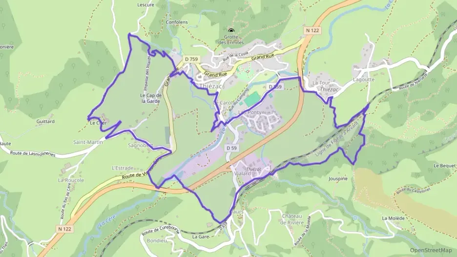 Maison 94 m² cinq pièces à vendre à Thiézac Maison 94 m² cinq pièces à vendre à Thiézac