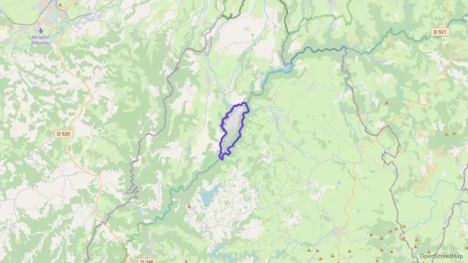 Maison 57 m² trois pièces à vendre à Brommat Maison 57 m² trois pièces à vendre à Brommat