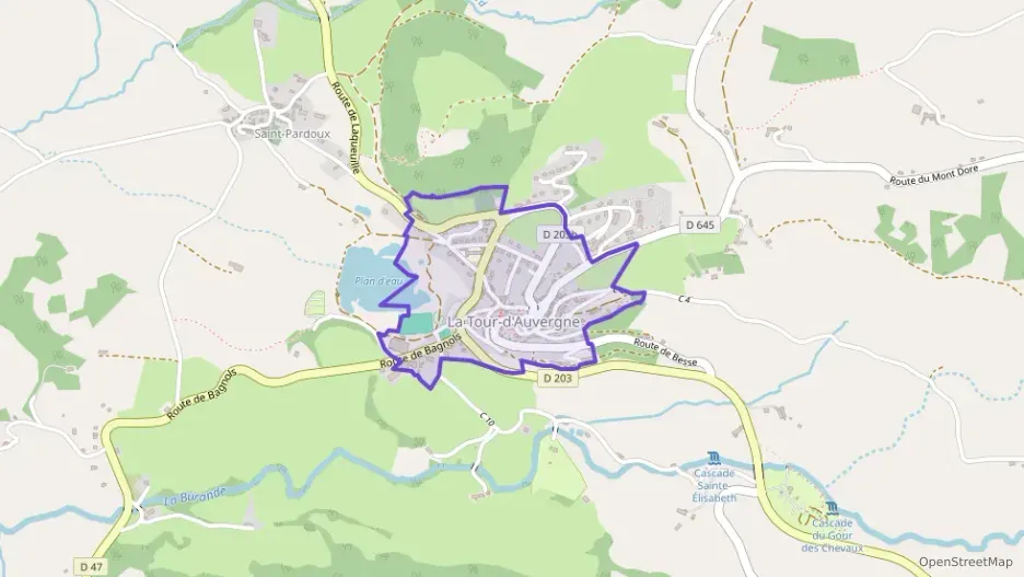 Maison 160 m² cinq pièces à vendre à La Tour-d`Auvergne