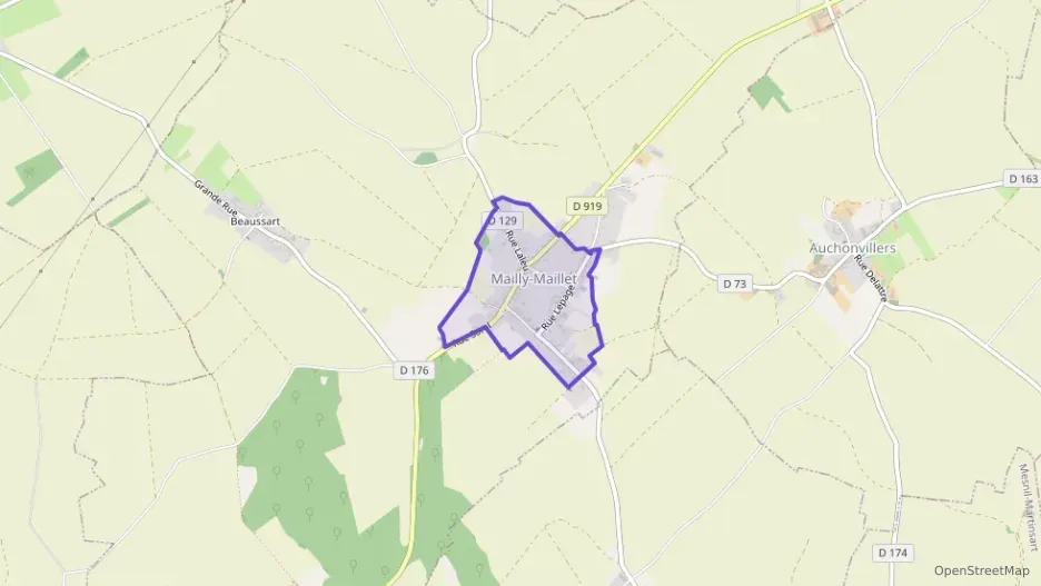 Maison 184 m² sept pièces à vendre à Mailly-Maillet