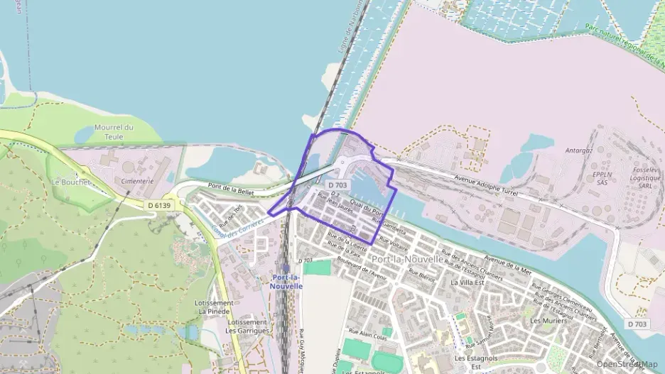 Maison 54 m² quatre pièces à vendre à Port-la-Nouvelle Maison 54 m² quatre pièces à vendre à Port-la-Nouvelle