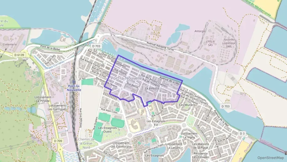 Maison 103 m² quatre pièces à vendre à Port-la-Nouvelle Maison 103 m² quatre pièces à vendre à Port-la-Nouvelle