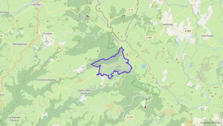 Maison 120 m² quatre pièces à vendre à Saint-Chély-d`Aubrac