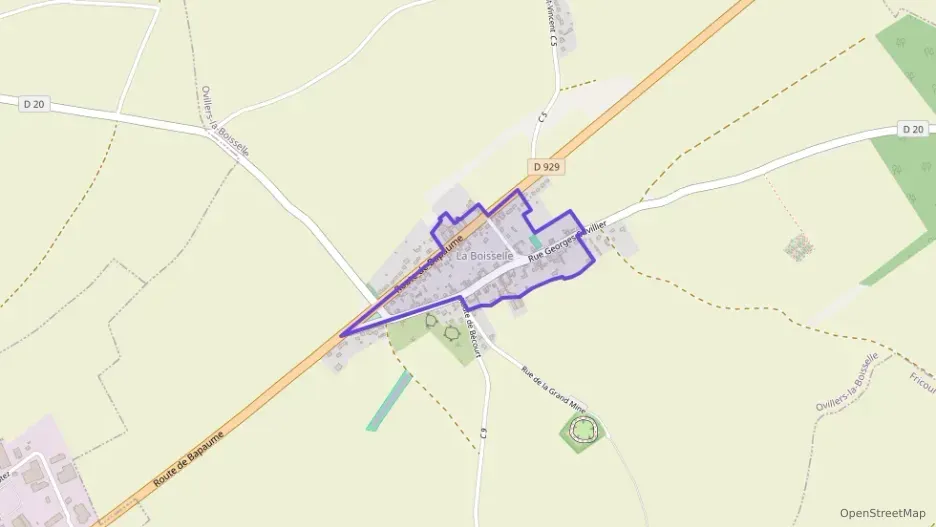 Maison 96 m² quatre pièces à vendre à Ovillers-la-Boisselle Maison 96 m² quatre pièces à vendre à Ovillers-la-Boisselle