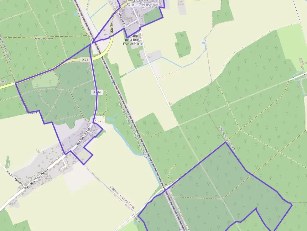 Maison 142 m² quatre pièces à vendre à Villeneuve-Saint-Denis