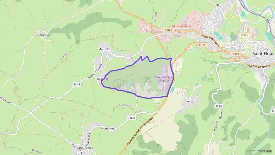 Maison 126 m² quatre pièces à vendre à Saint-Flour Maison 126 m² quatre pièces à vendre à Saint-Flour