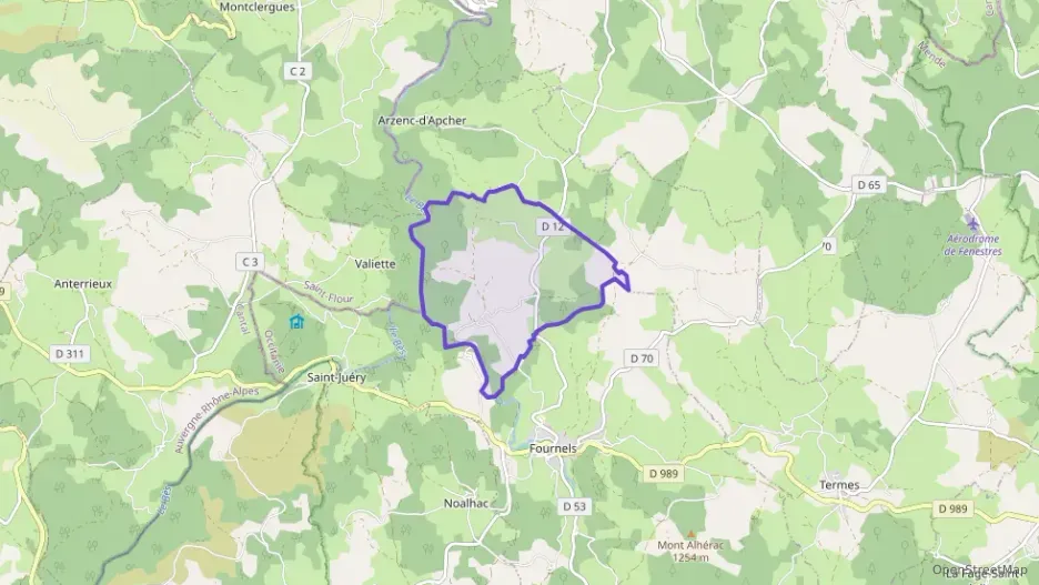 Maison 125 m² cinq pièces à vendre à Arzenc-d`Apcher Maison 125 m² cinq pièces à vendre à Arzenc-d`Apcher